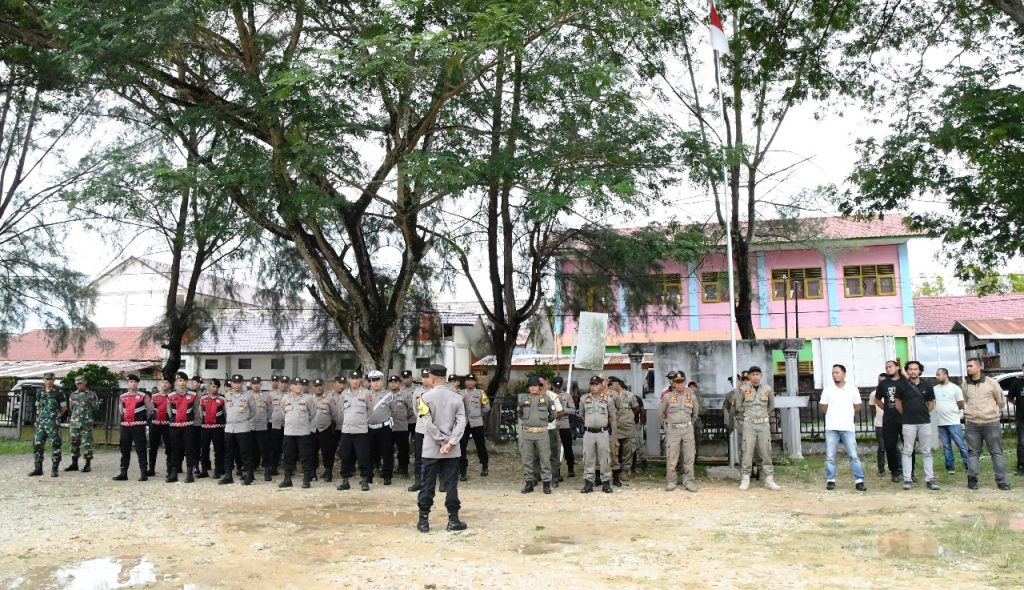 Polres Aceh Timur Amankan Penertiban Aset PT KAI, Warga Terima Kompensasi