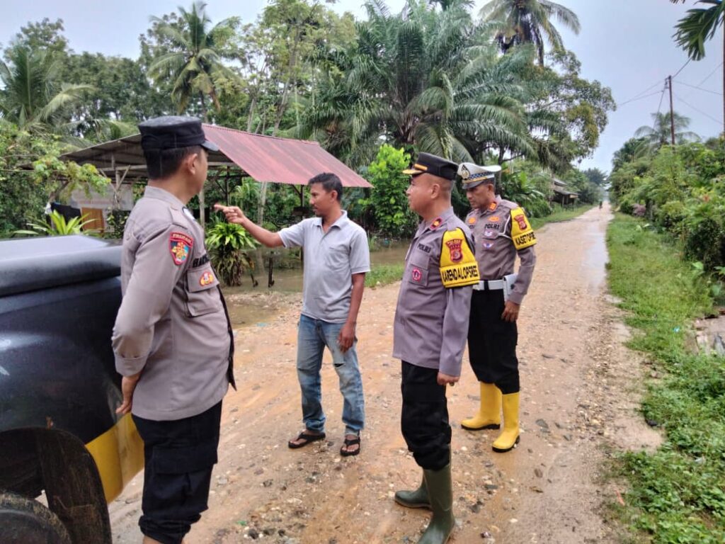 Polres Aceh Timur Turun ke 10 Desa Terdampak Banjir Madat, Pastikan Keamanan Warga
