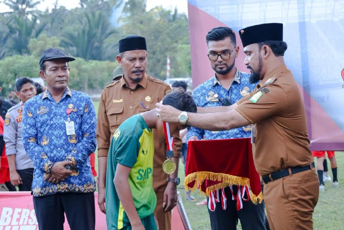 SMPN 1 Idi Rayeuk Raih Gelar Juara Piala Bupati Aceh Timur 2025