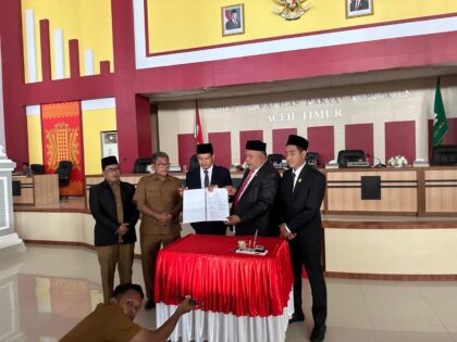 Wabup Aceh Timur Tutup Paripurna III, Pembahasan APBK 2026 Masuk Tahap Evaluasi