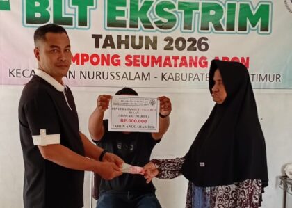 Ringankan Beban Warga, Pemerintah Gampong Seumatang Aron Salurkan BLT Dana Desa
